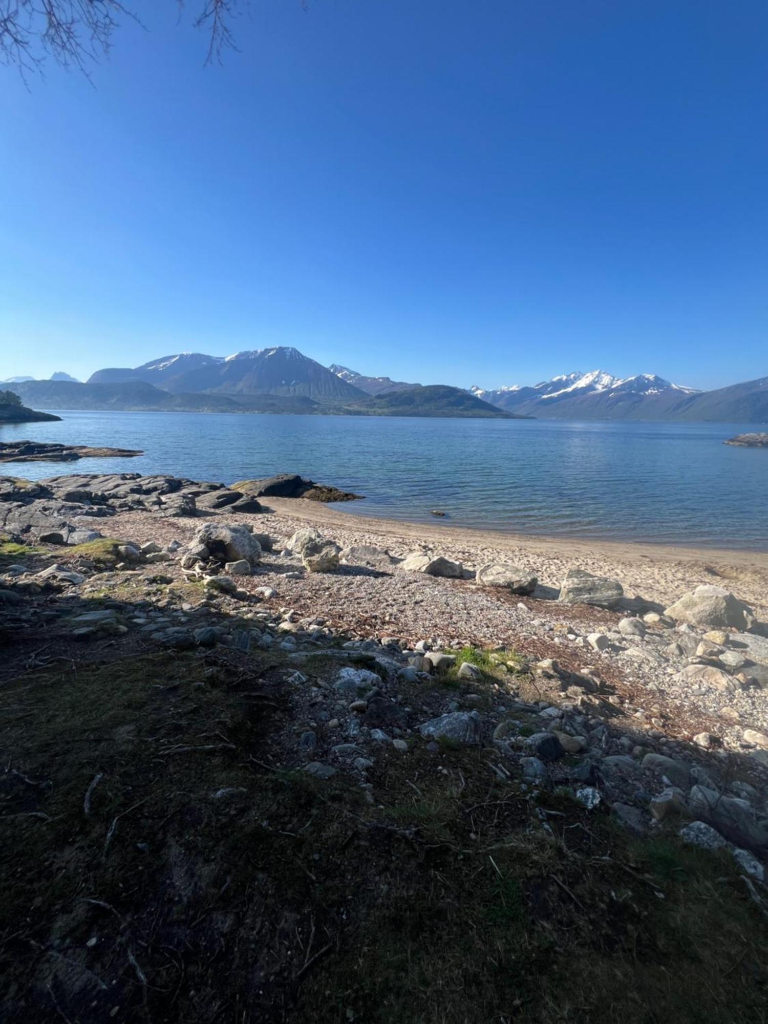 Apartment Sokkelleilighet I Enebolig I Naer Stranden