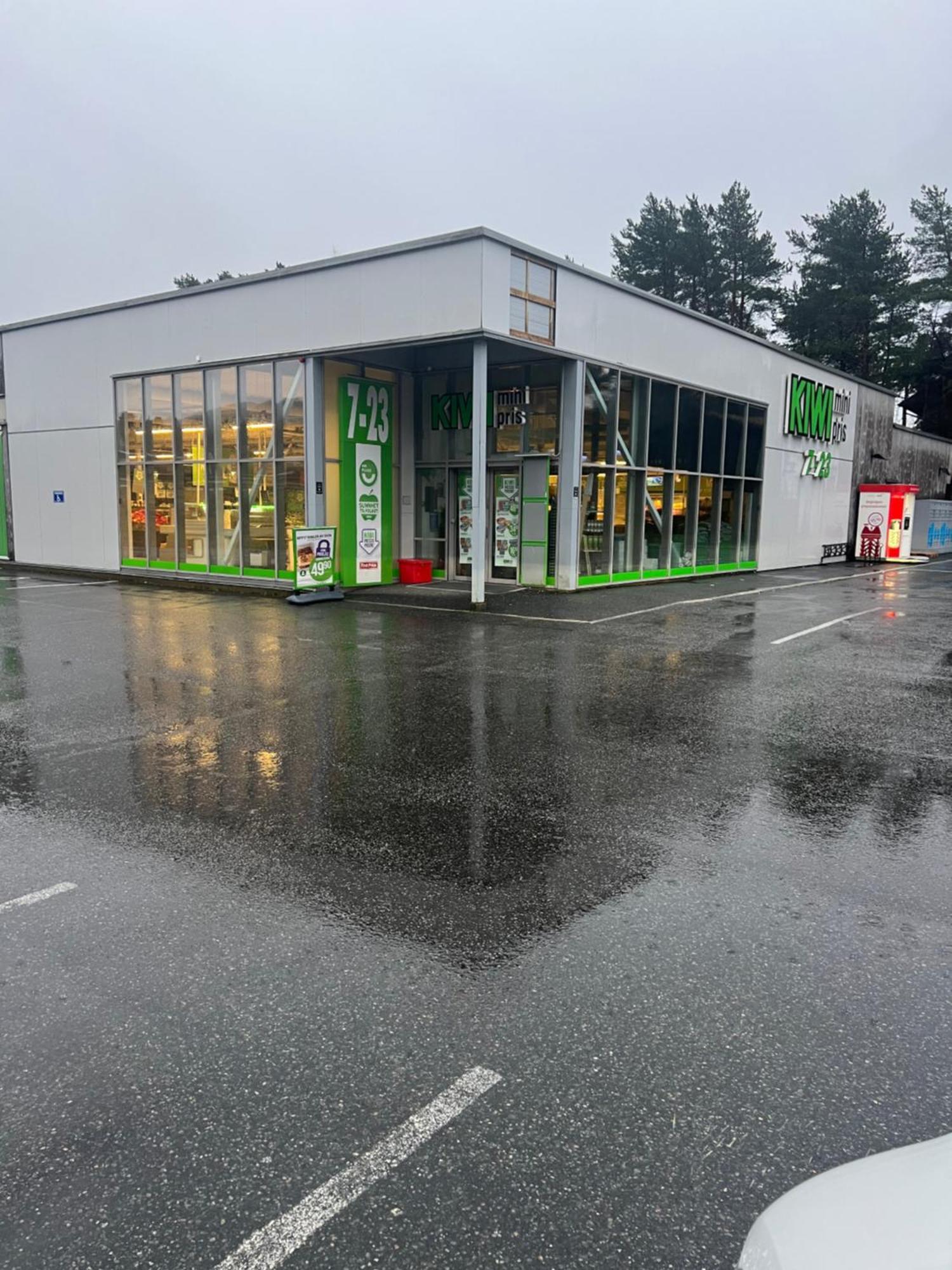 Sokkelleilighet I Enebolig I Naer Stranden Apartment